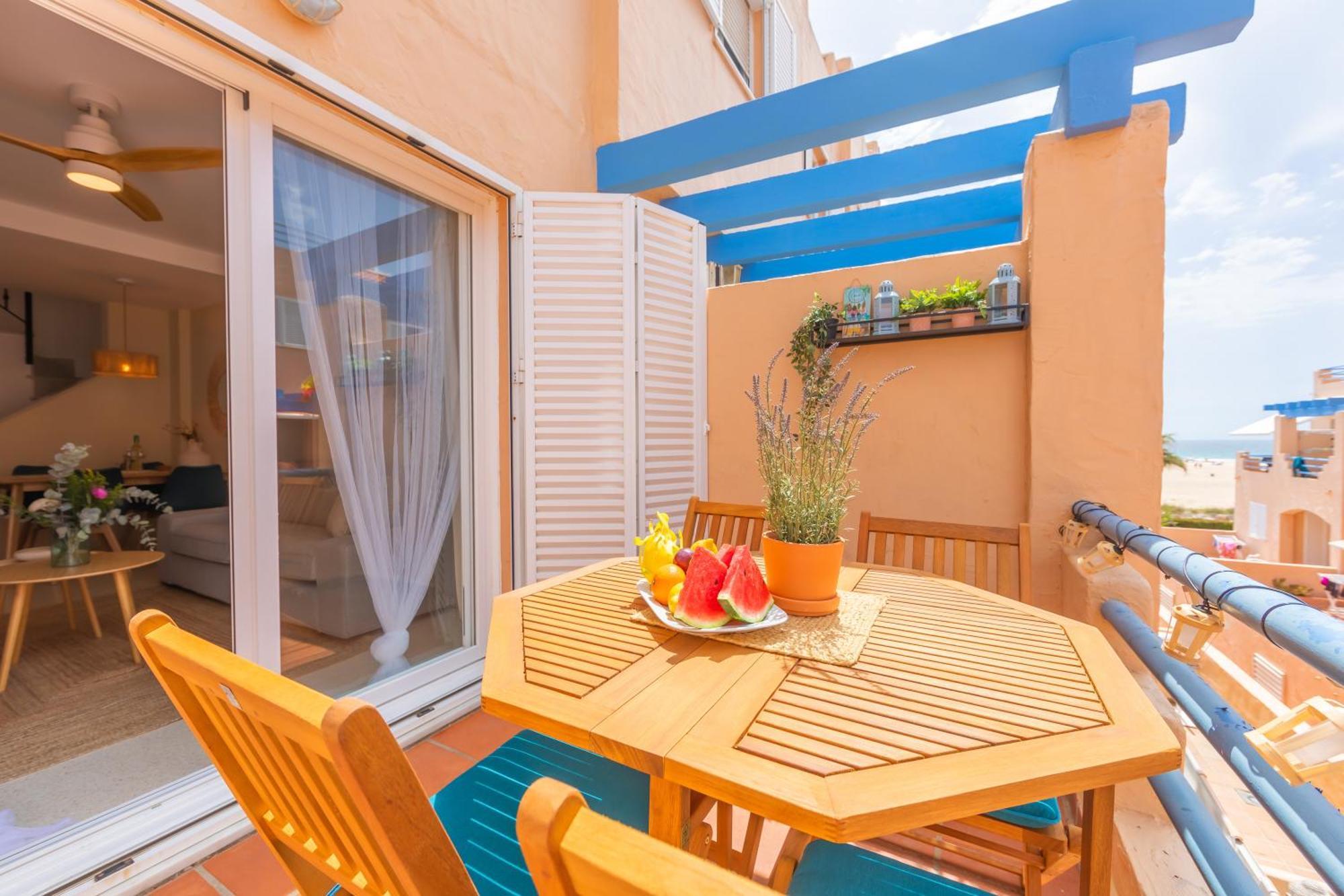 Apartamento 1a Linea Playa, Balcon & Piscina